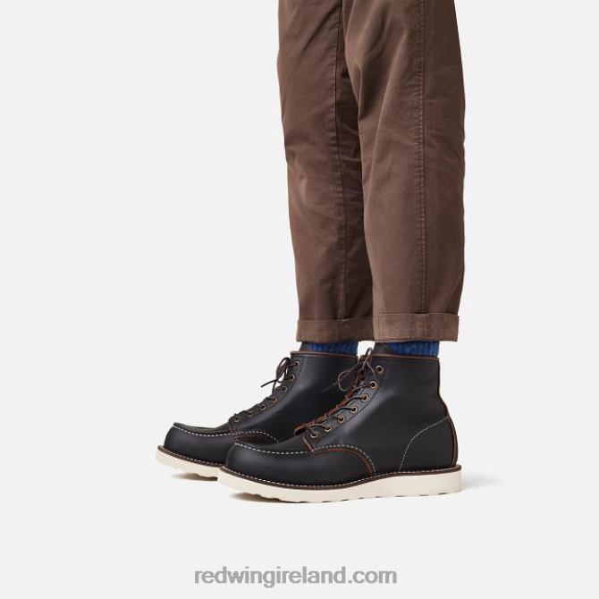 Heritage - Style 3322 Weekender Chukka Men's Chukka in Rough & Tough Leather Red Wing 2N8V8177 Black